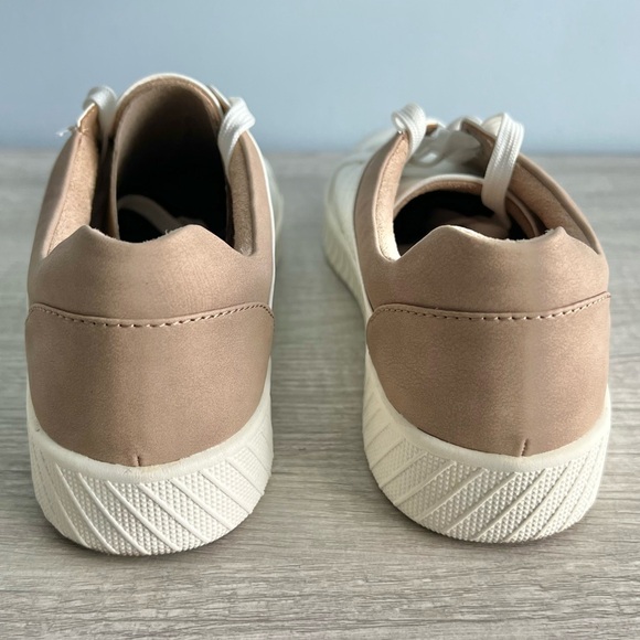 Soul Naturalizer Women's Neela Lace Up Sneakers Size 9 - Picture 4 of 7